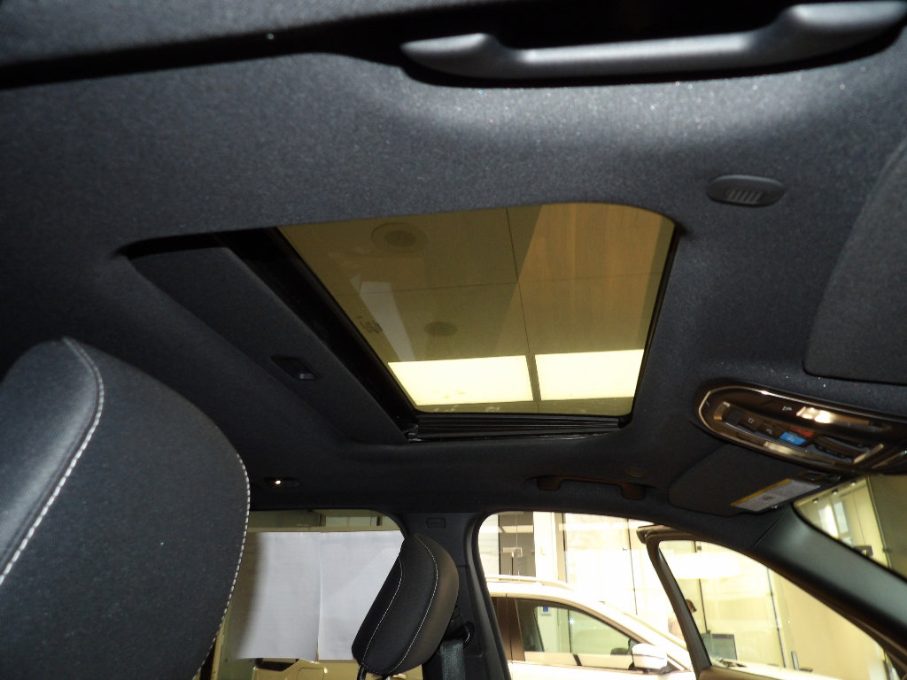 Used 2024 Jeep Grand Cherokee Laredo X w/ Luxury Tech Group I image 15