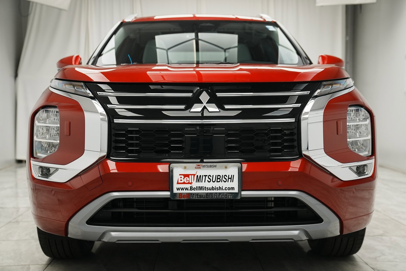 New 2025 Mitsubishi Outlander SEL image 3