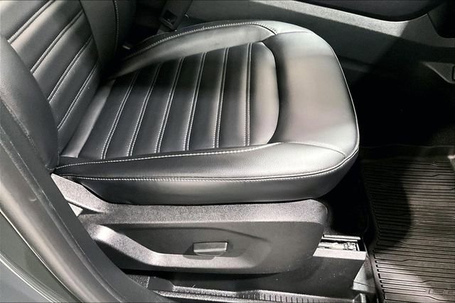 Used 2024 Ford Edge SEL w/ Convenience Package image 42