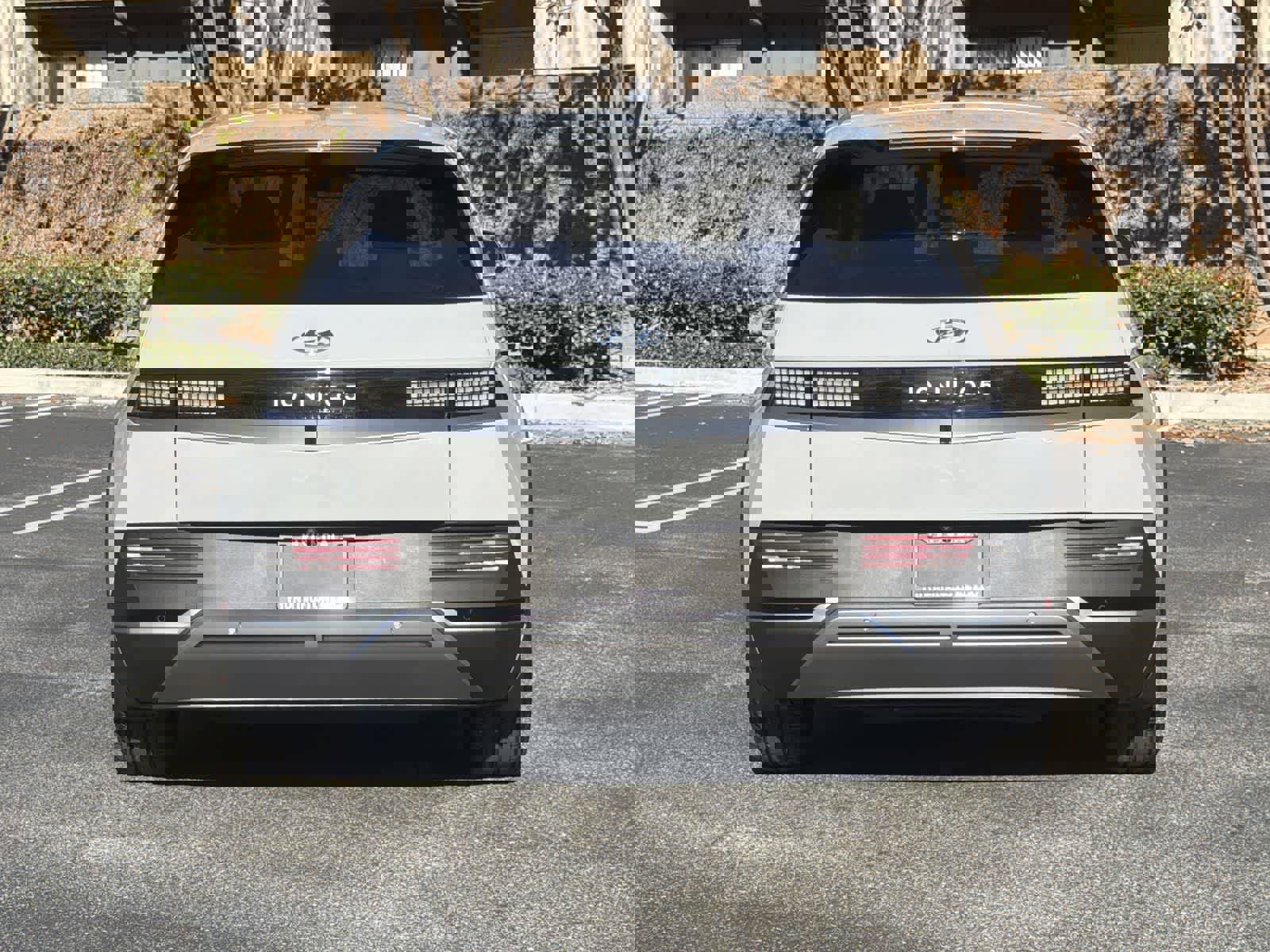 Used 2024 Hyundai Ioniq 5 SEL image 5