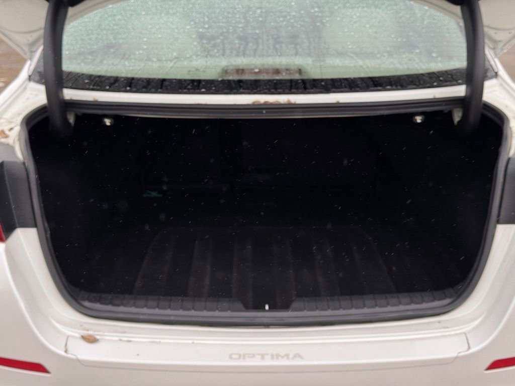 Used 2014 Kia Optima LX w/ Paint Protection Film Package image 30