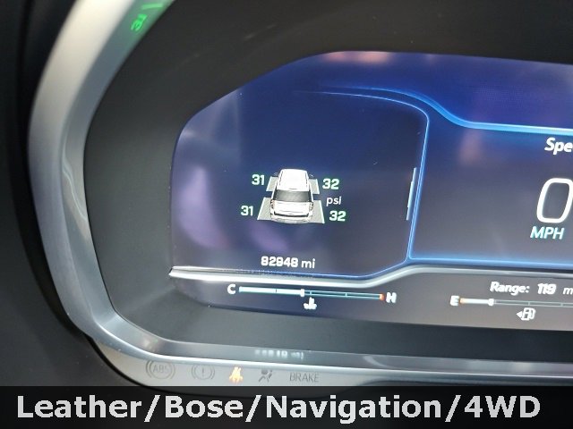 Used 2023 Chevrolet Suburban LT image 18