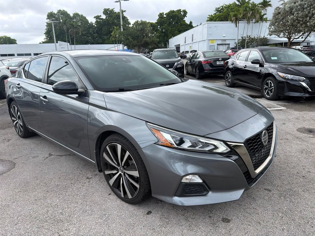 Used 2021 Nissan Altima 2.5 SR FWD video 1