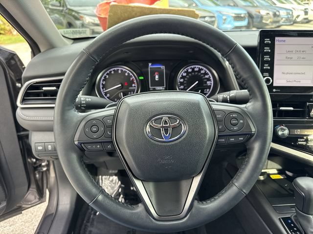 Used 2024 Toyota Camry SE w/ Cold Weather Package FWD image 14