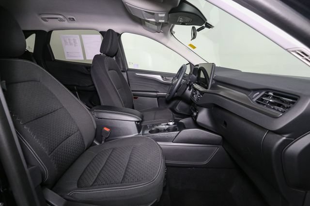 Used 2023 Ford Escape Active w/ Tech Pack #1 AWD/4WD image 17