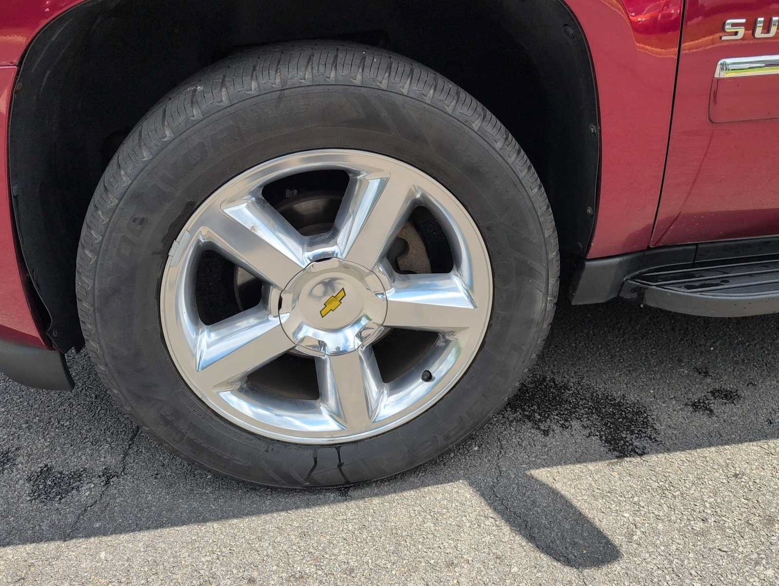 Used 2011 Chevrolet Suburban LTZ AWD/4WD image 14
