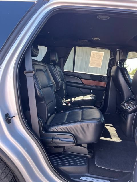 Used 2019 Lincoln Navigator Premiere AWD/4WD image 34