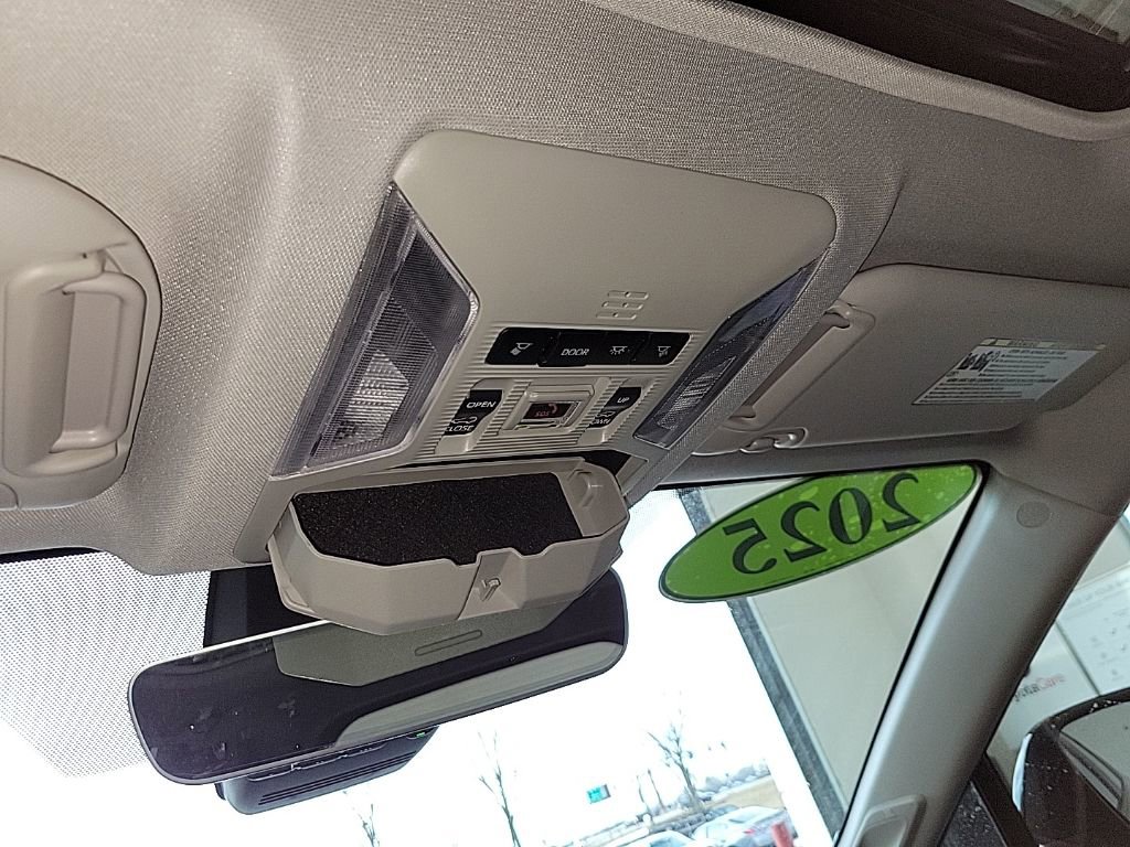 Used 2025 Toyota RAV4 Limited image 10