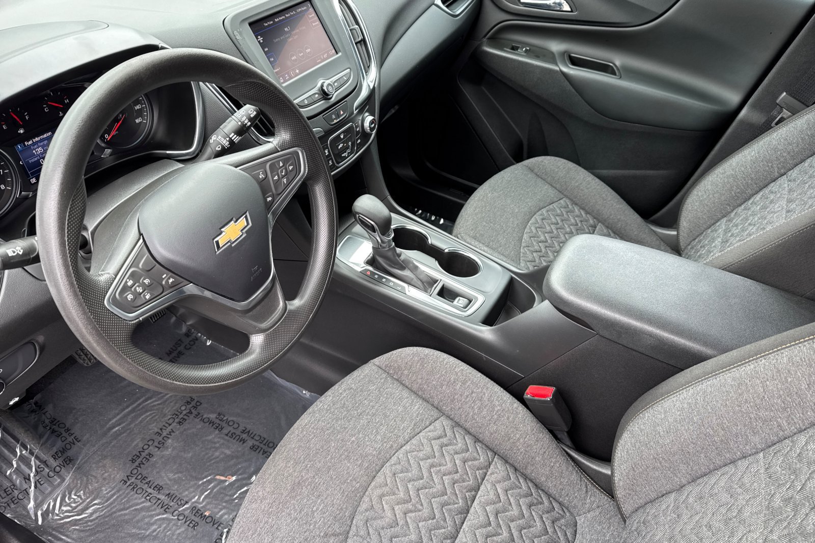 Used 2022 Chevrolet Equinox LT w/ LPO, Floor Liner Package FWD image 9