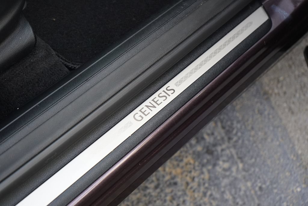 Used 2022 Genesis GV70 2.5T w/ Advanced Package AWD/4WD image 22