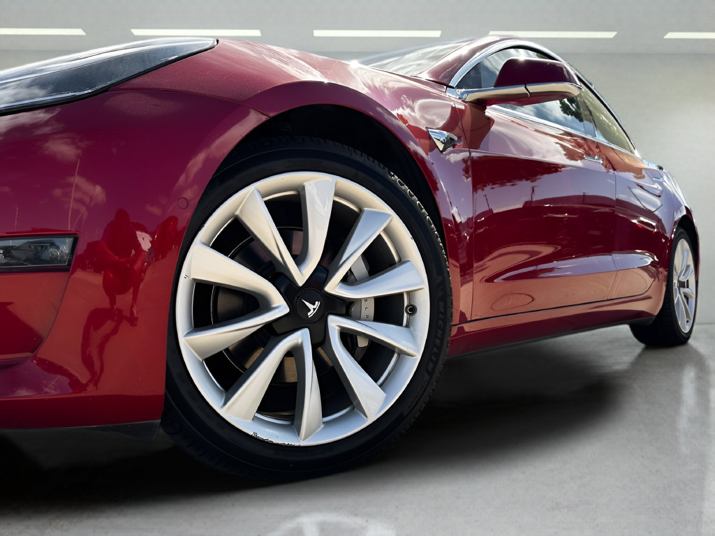 Used 2018 Tesla Model 3 Long Range AWD/4WD image 24