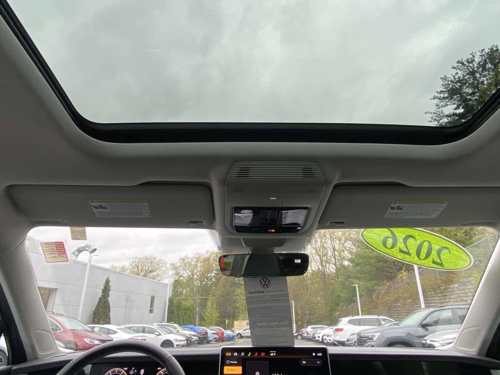 Certified 2026 Volkswagen Tiguan SE w/ Panoramic Sunroof Package AWD/4WD image 20