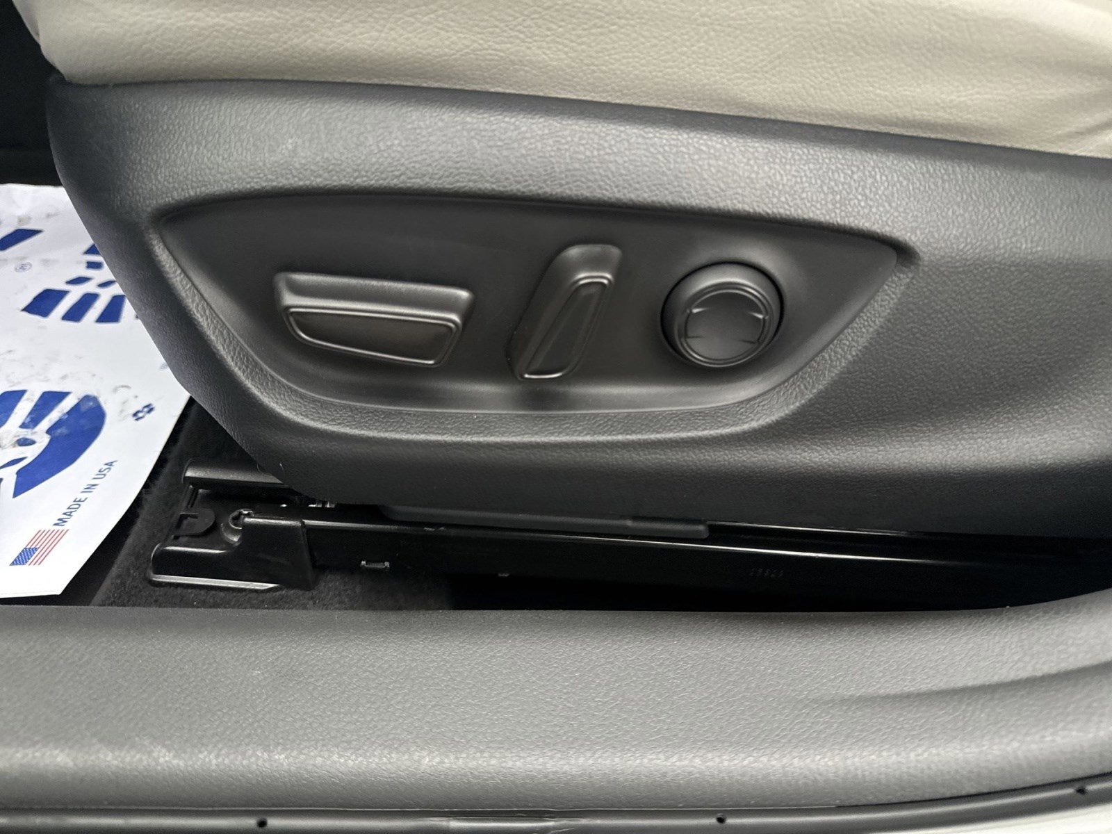 Used 2024 Toyota Camry SE image 13