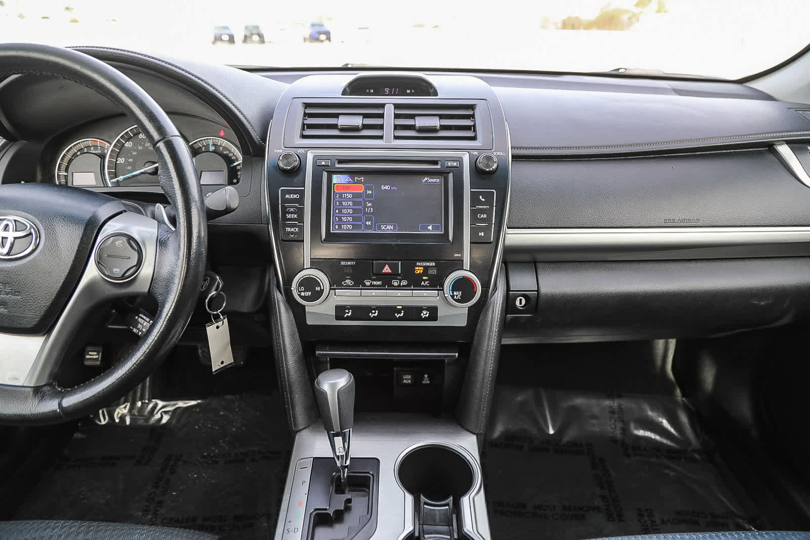 Used 2012 Toyota Camry SE image 13