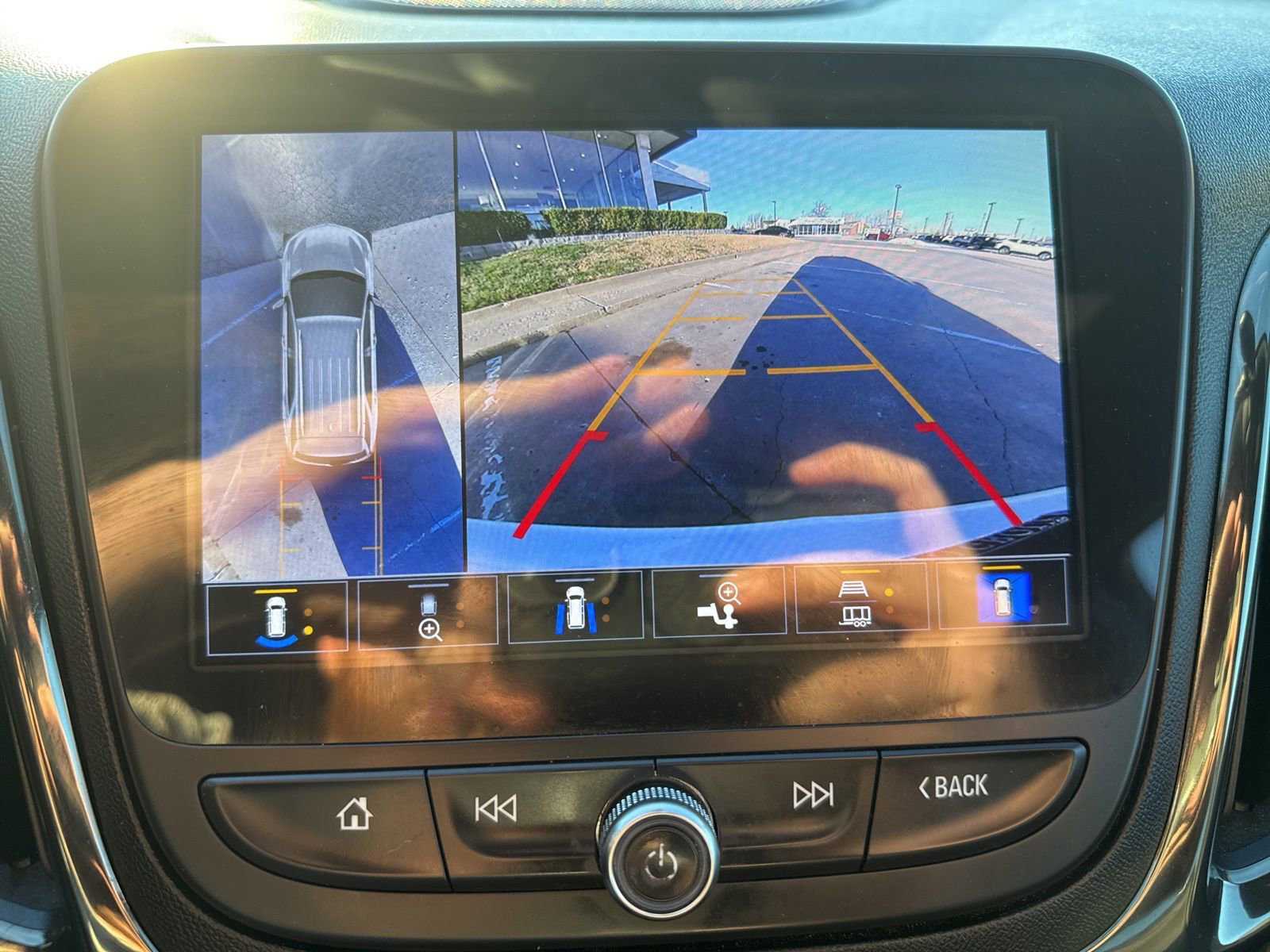 Used 2024 Chevrolet Equinox RS w/ RS Leather Package image 19