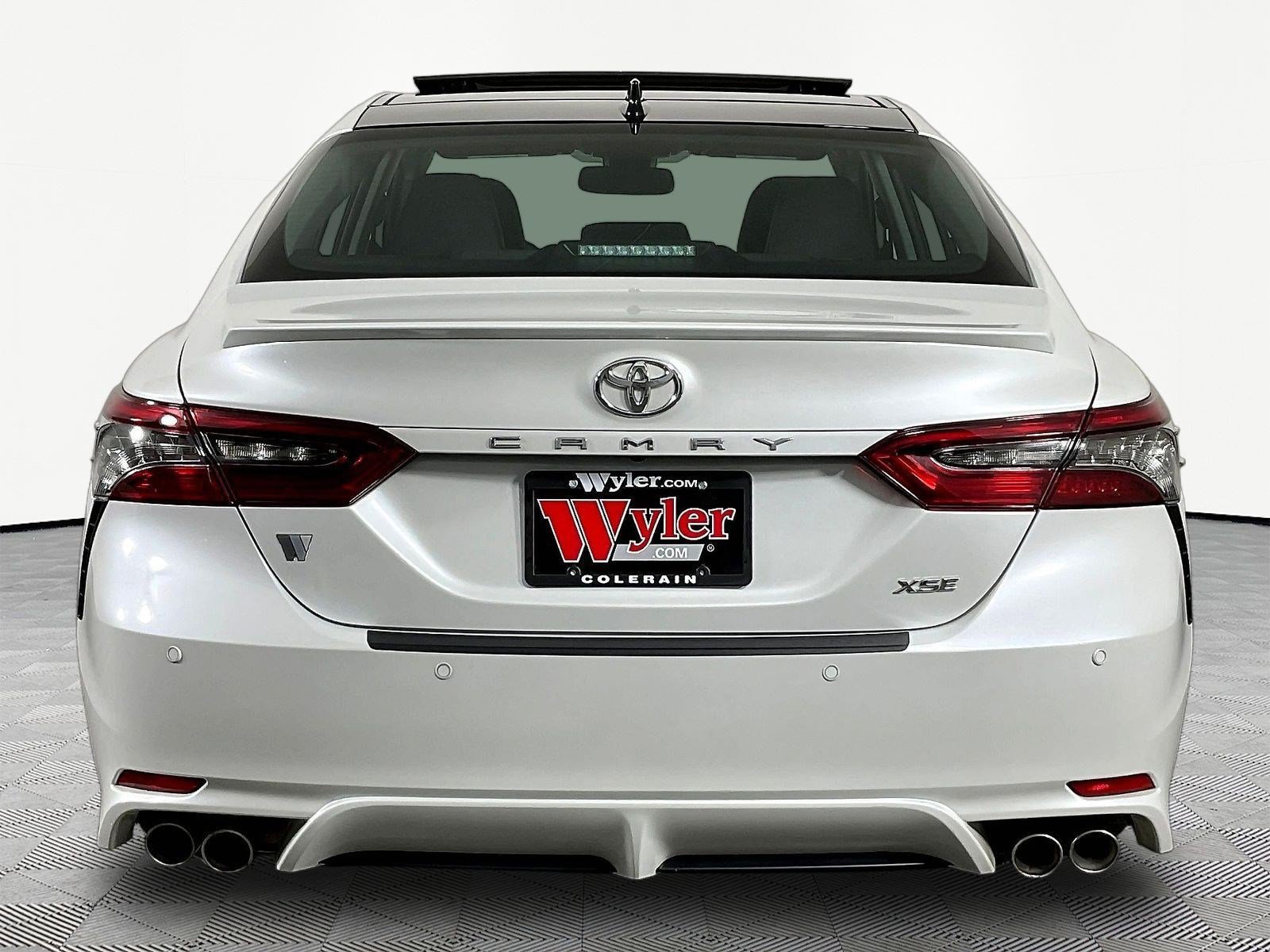 Used 2024 Toyota Camry XSE w/ Navigation Package FWD image 5