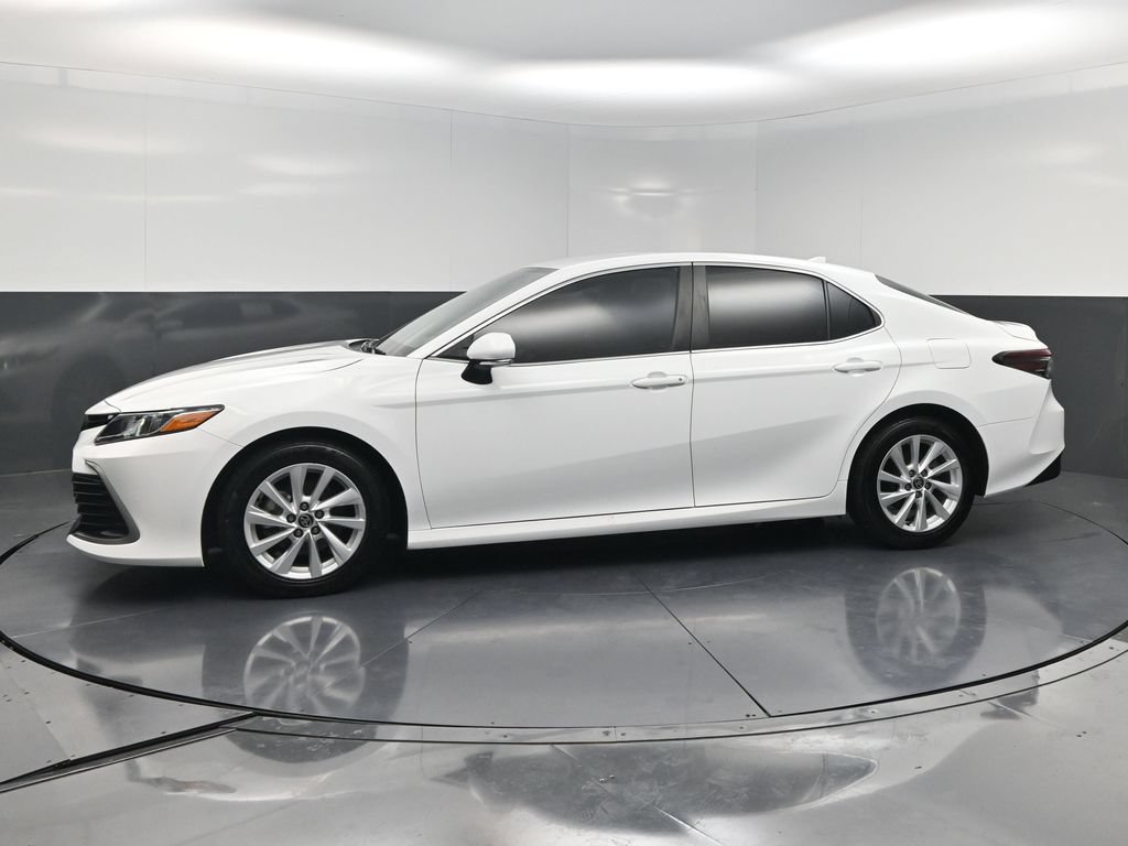 Used 2024 Toyota Camry LE w/ Convenience Package FWD image 3