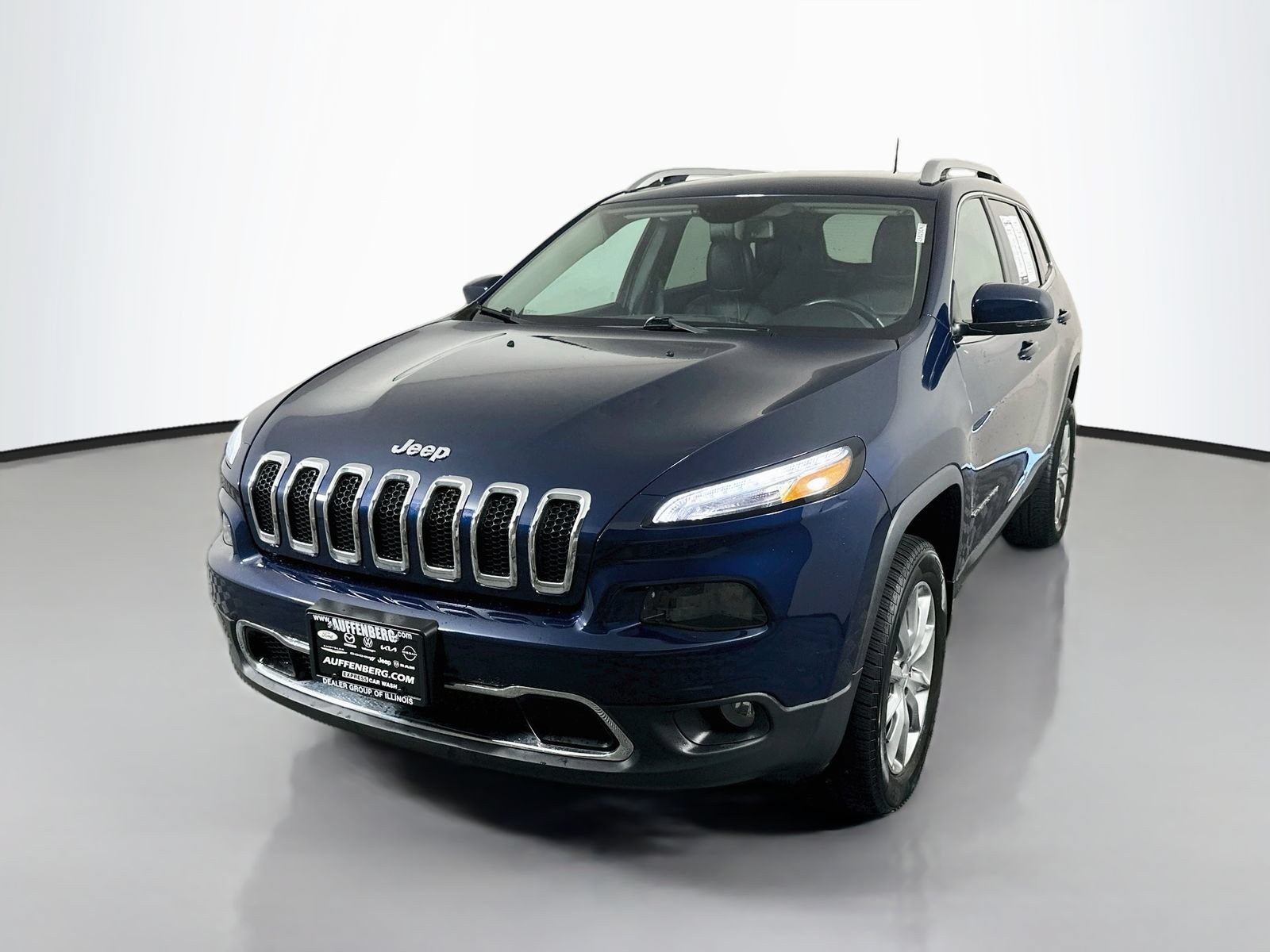 Used 2018 Jeep Cherokee Limited AWD/4WD image 3