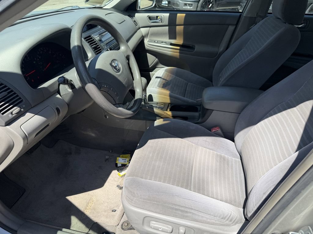 Used 2006 Toyota Camry LE FWD image 23