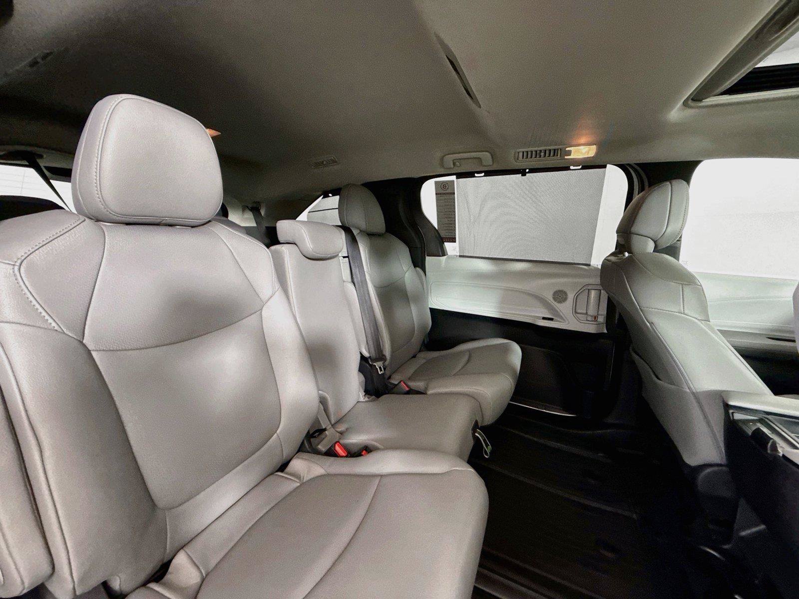 Certified 2026 Toyota Sienna XLE FWD image 40