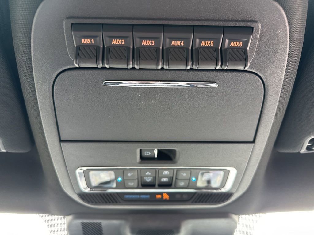 Certified 2024 Ford F350 Platinum w/ FX4 Off-Road Package image 54