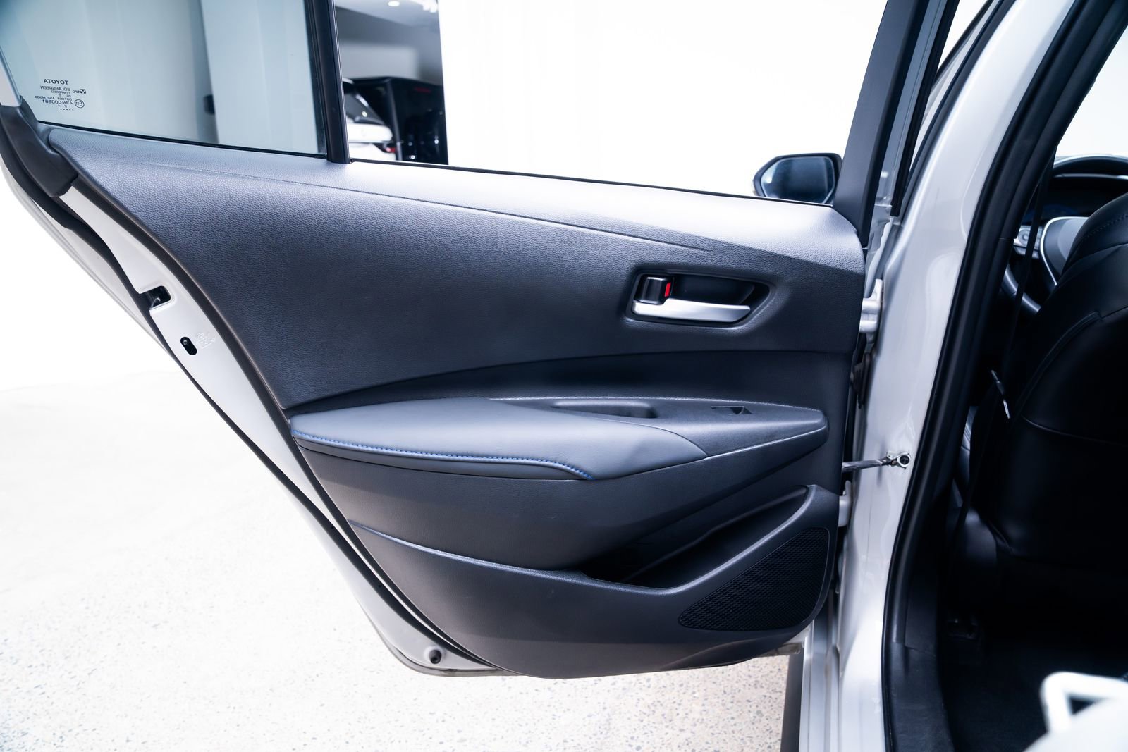Used 2022 Toyota Corolla XSE w/ Carpet Mat Package (TMS) FWD image 19