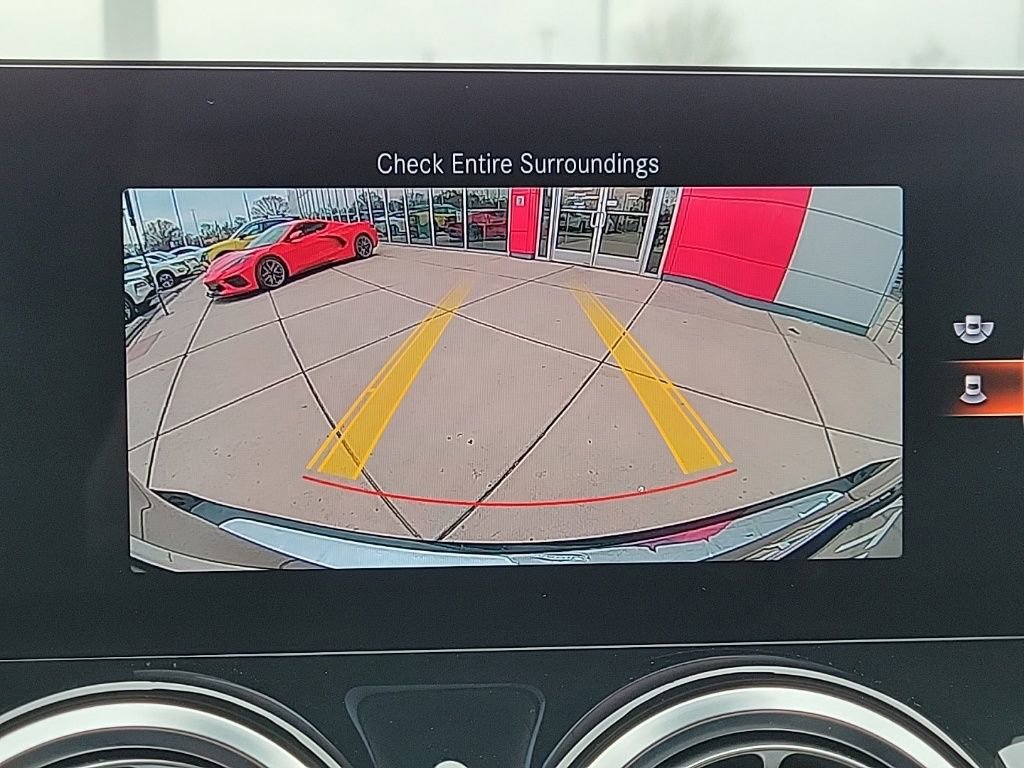 Used 2022 Mercedes-Benz GLB 250 4MATIC image 27