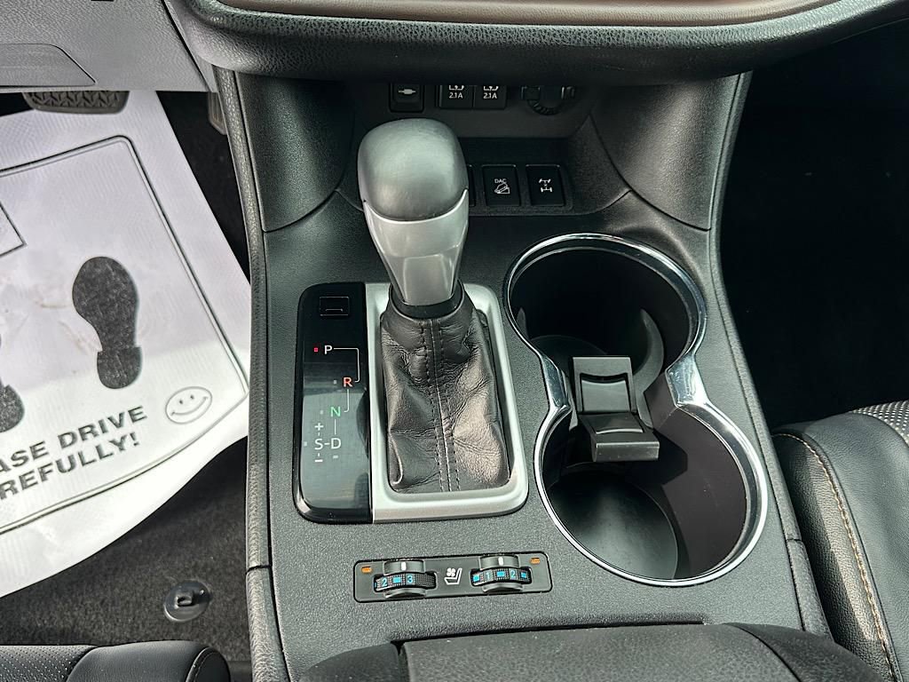 Used 2019 Toyota Highlander Limited Platinum image 27