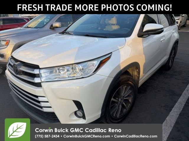 Used 2018 Toyota Highlander XLE image 1