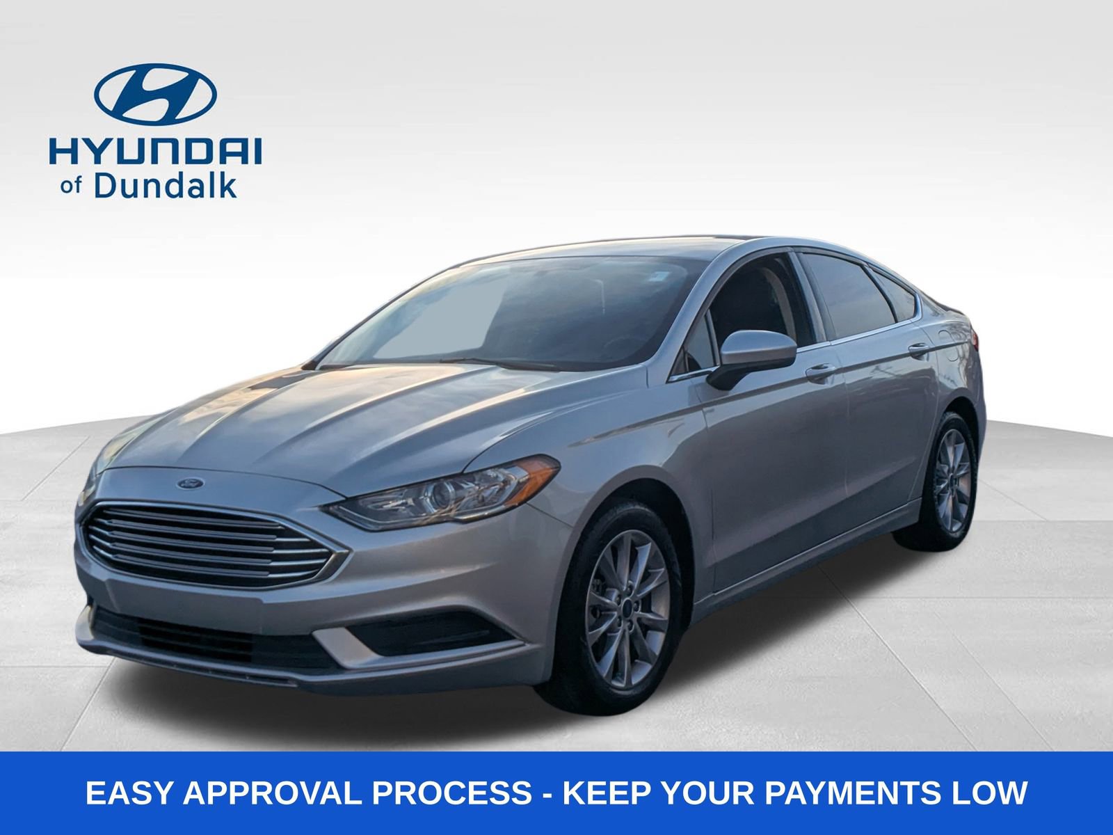 Used 2017 Ford Fusion SE w/ Fusion SE Technology Package image 1