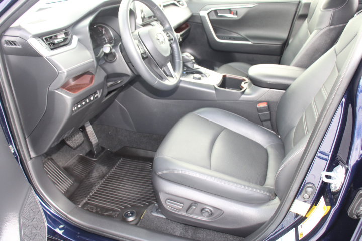 Certified 2022 Toyota RAV4 Limited image 11
