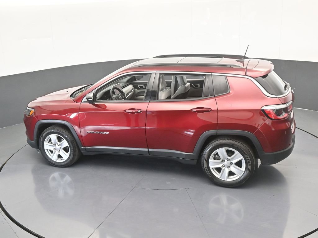 Used 2022 Jeep Compass Latitude w/ Sun and Sound Group image 48