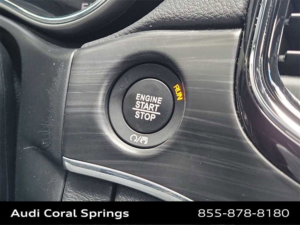 Used 2019 Jeep Grand Cherokee Limited image 27