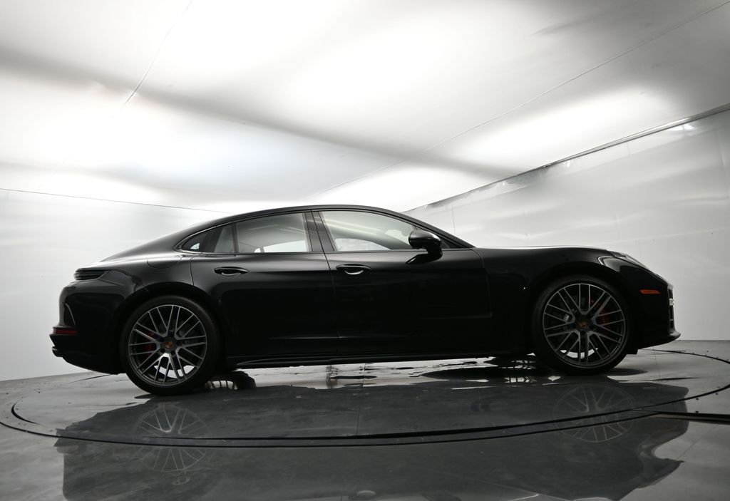 Certified 2026 Porsche Panamera GTS image 52