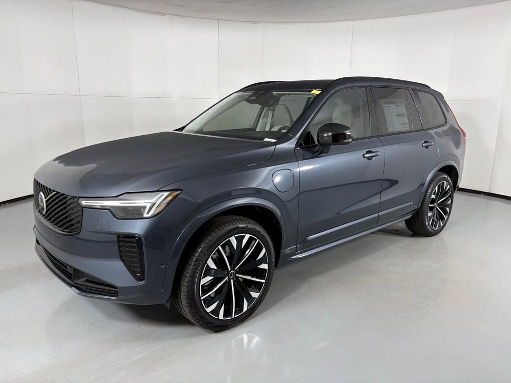 New 2026 Volvo XC90 T8 Ultra w/ Protection Package image 4