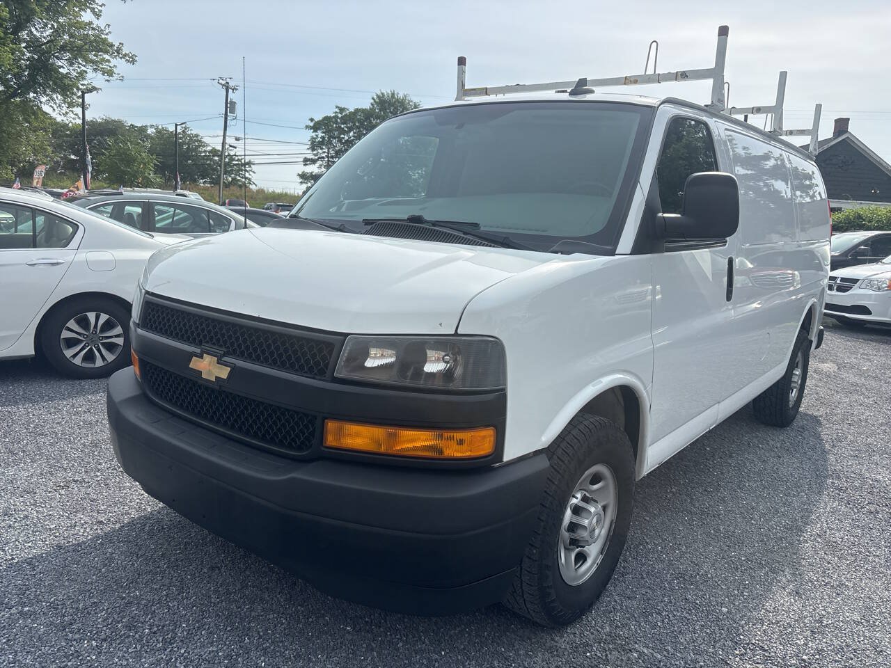 Used 2020 Chevrolet Express 2500 w/ Driver Convenience Package RWD image 1