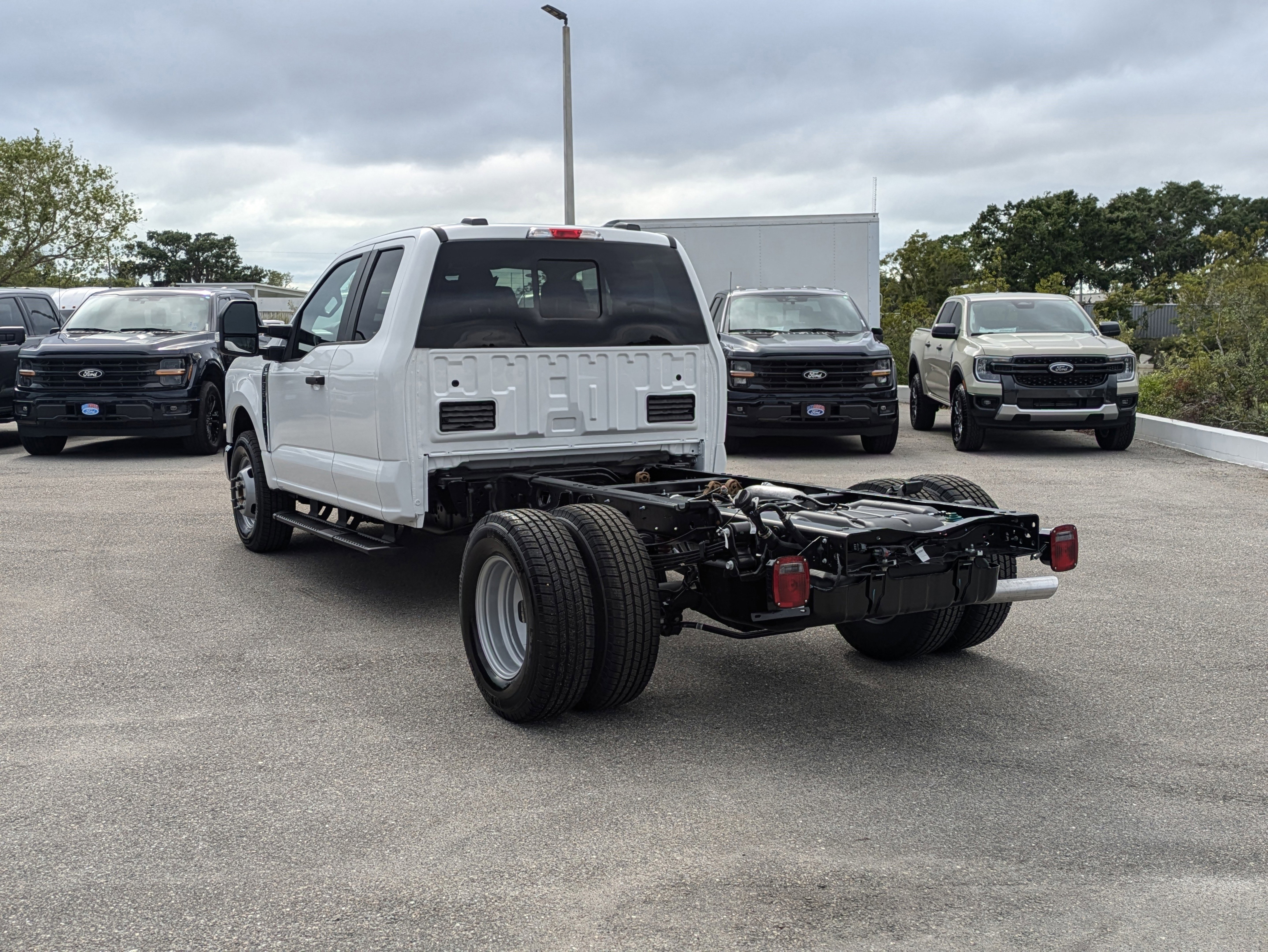 New 2025 Ford F350 XL w/ XL Chrome Package image 7