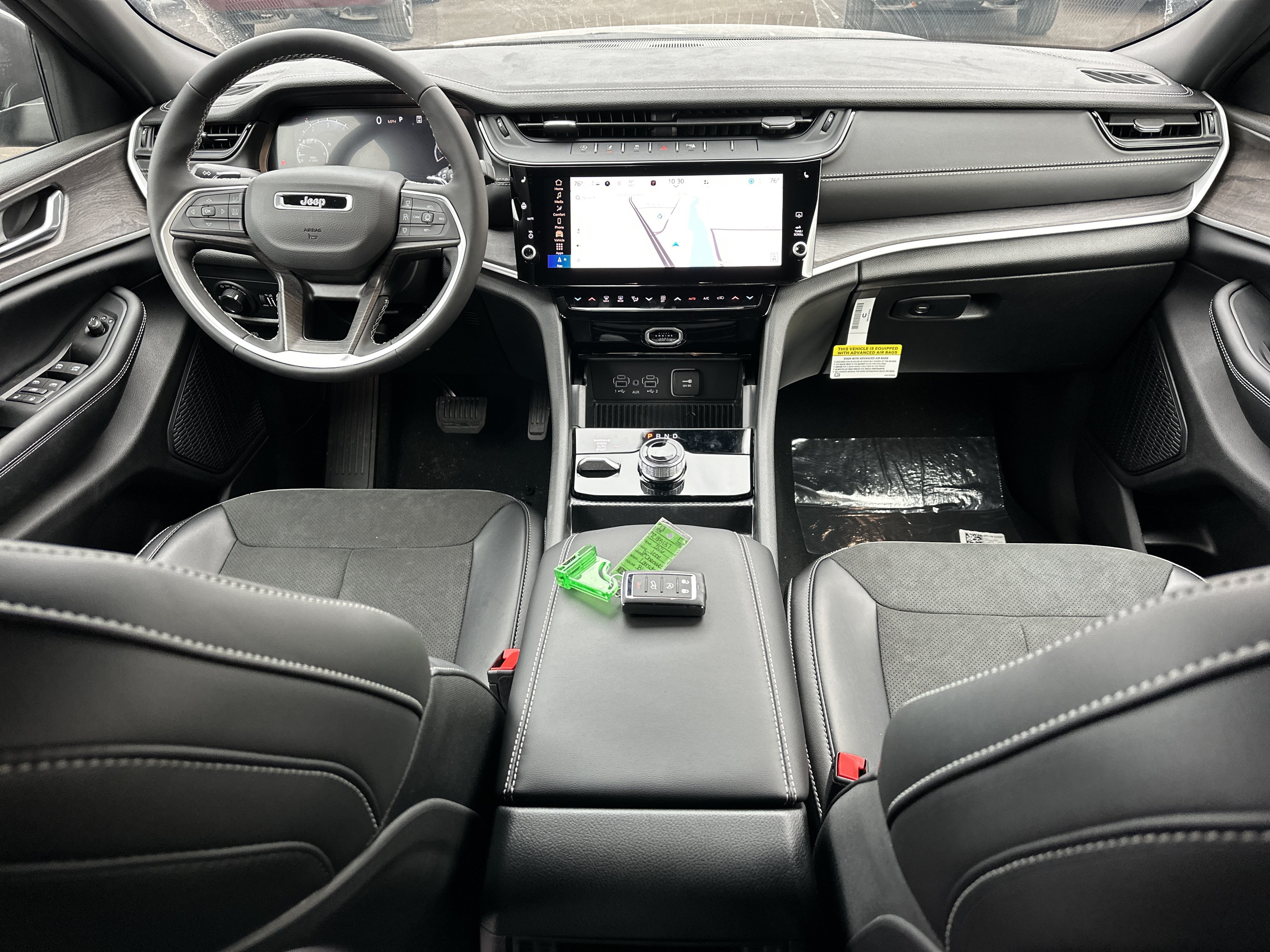 New 2026 Jeep Grand Cherokee Altitude AWD/4WD image 32