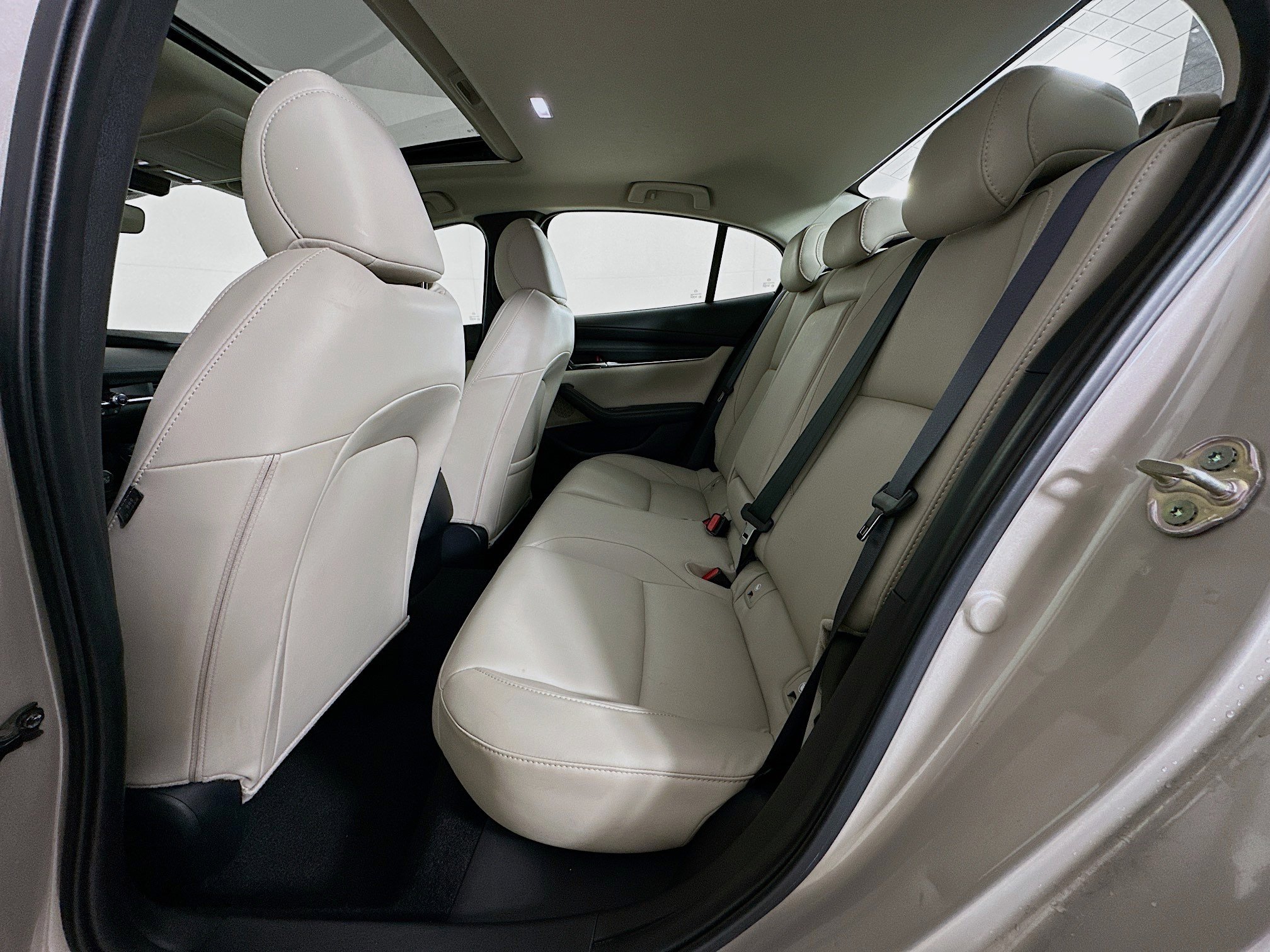 Used 2025 MAZDA MAZDA3 s image 27