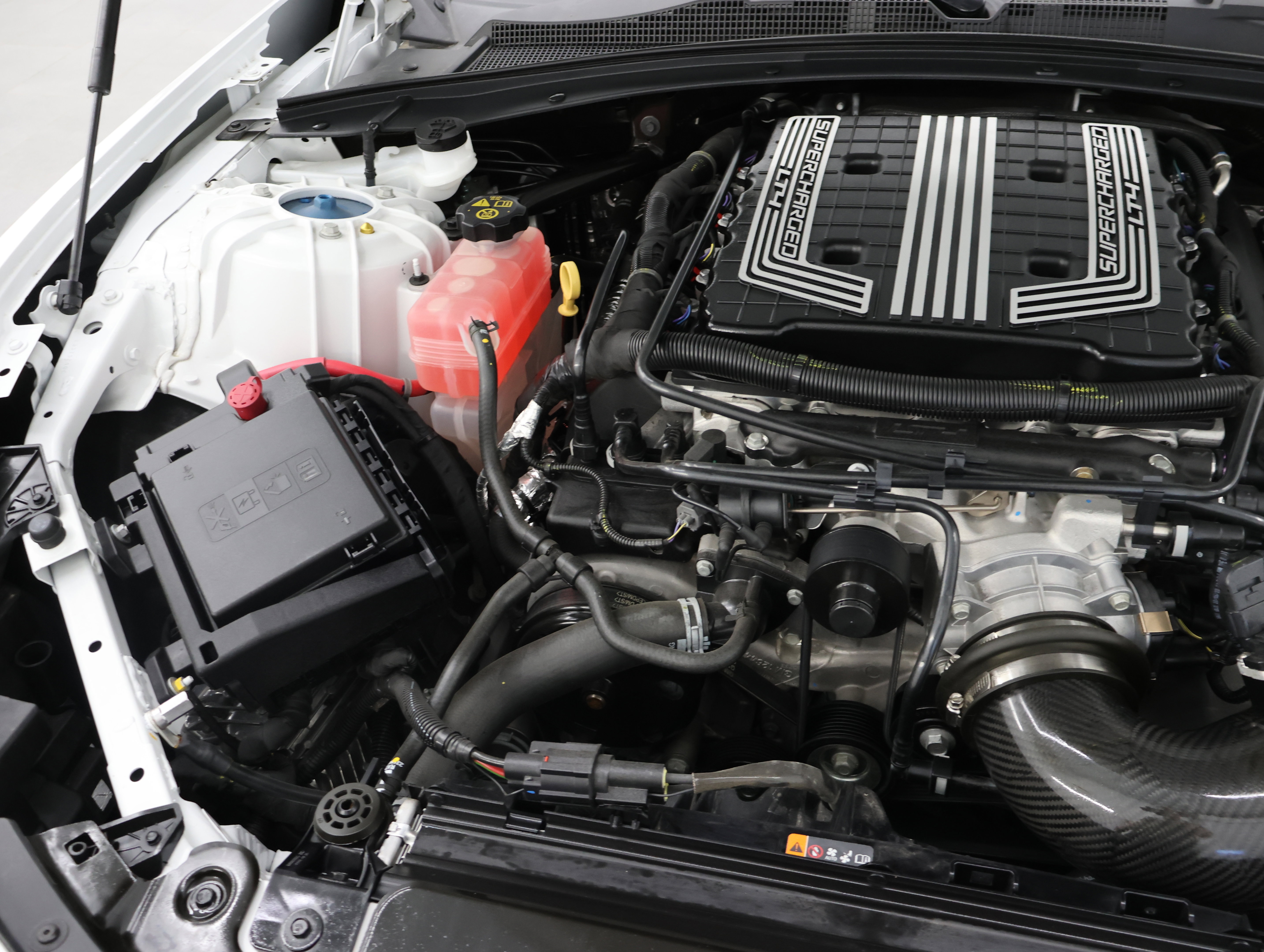 Used 2019 Chevrolet Camaro ZL1 RWD image 18