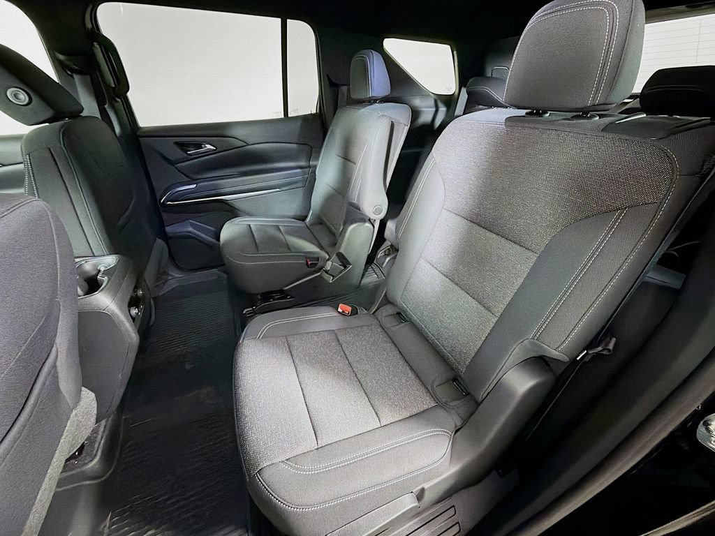 New 2026 Chevrolet Traverse LT w/ LPO, Floor Liner Package AWD/4WD image 17