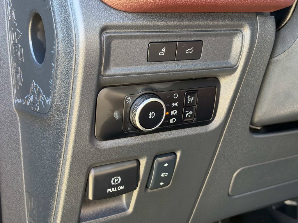 Certified 2024 Ford Expedition Max Limited AWD/4WD image 24