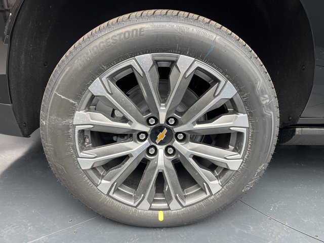New 2026 Chevrolet Suburban High Country AWD/4WD image 11