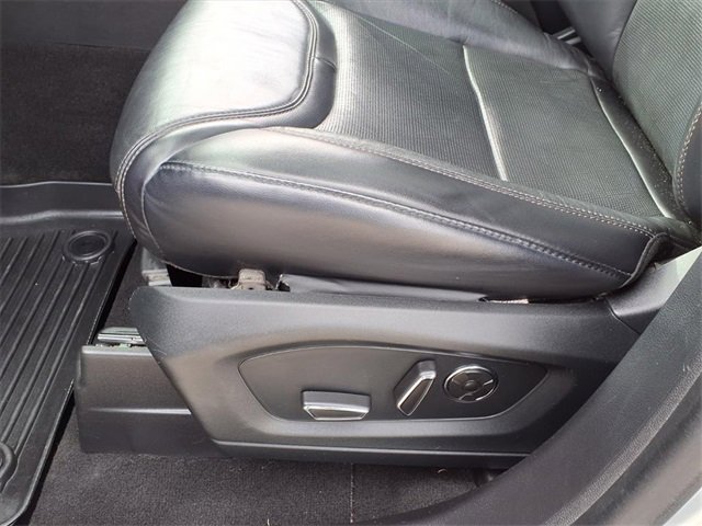 Used 2020 Ford Explorer Platinum w/ Premium Technology Package image 17