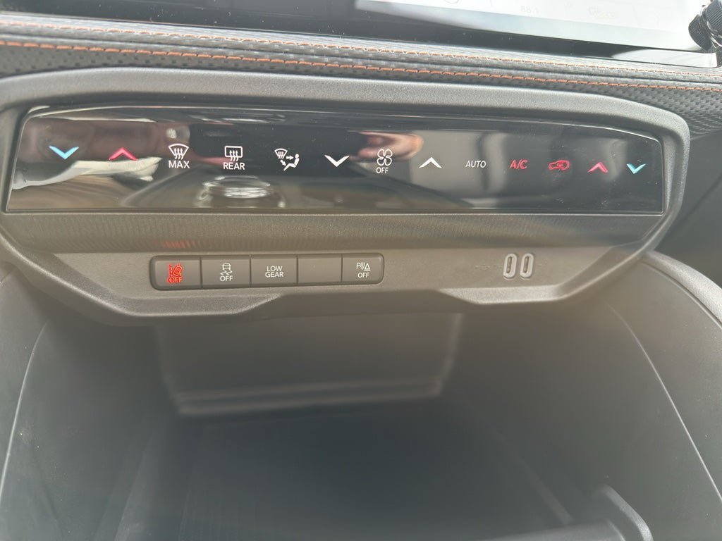 New 2026 Jeep Cherokee Limited AWD/4WD image 17