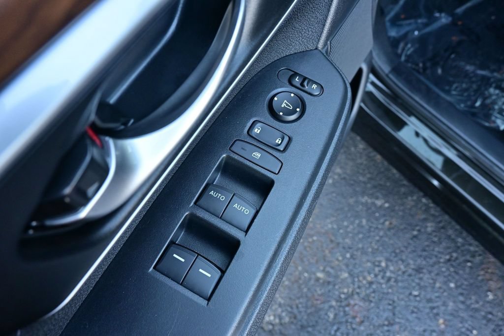 Used 2019 Honda CR-V EX image 11