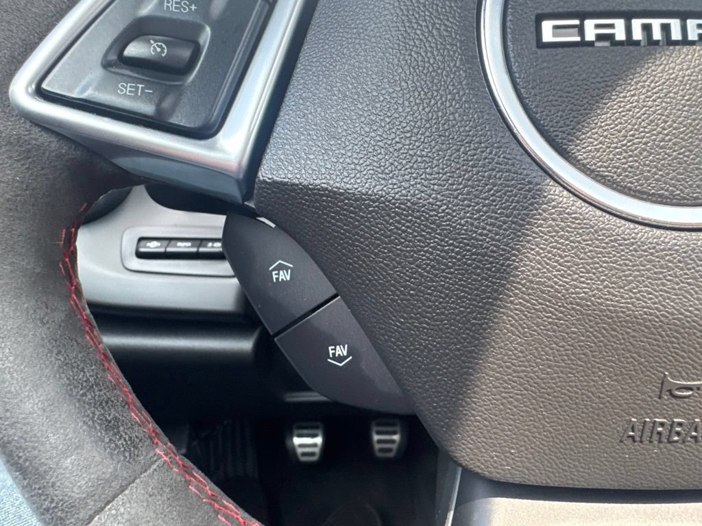 Used 2018 Chevrolet Camaro ZL1 RWD image 40