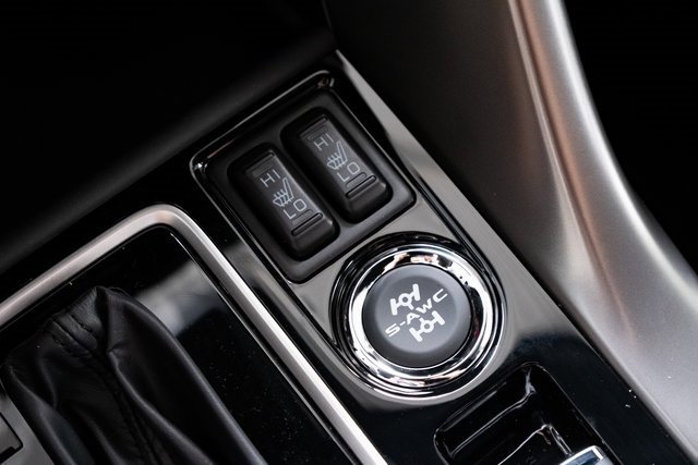 New 2025 Mitsubishi Eclipse Cross Black Edition image 18