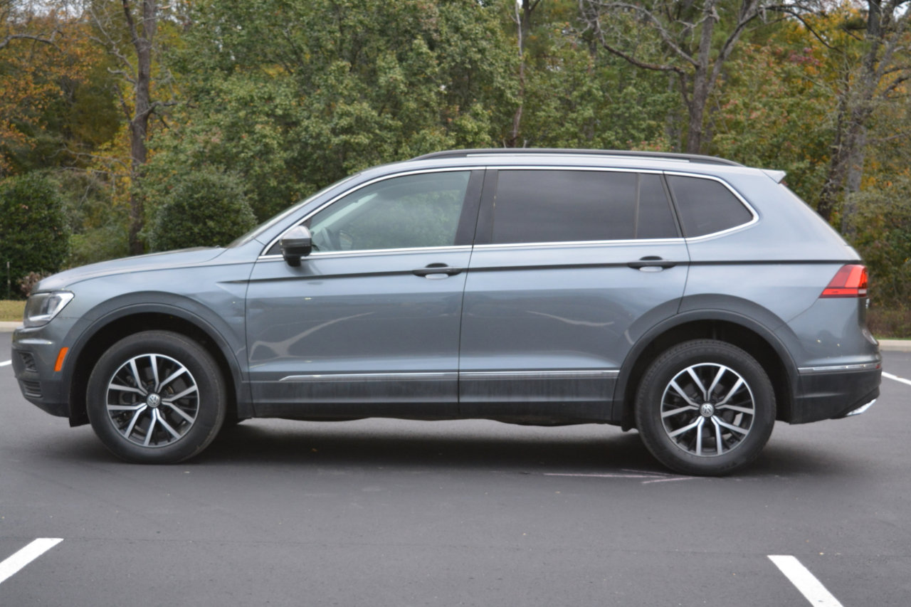 Used 2021 Volkswagen Tiguan SE image 8
