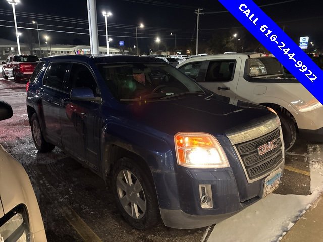 Used 2010 GMC Terrain SLE image 1